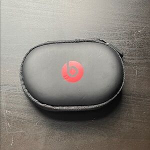 Beats by Dre Headphones Case - Black and Red